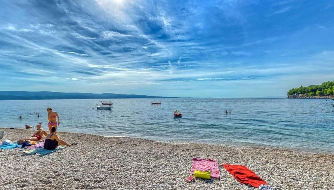 Beach Apartments Borovina Stanici Bagian luar foto