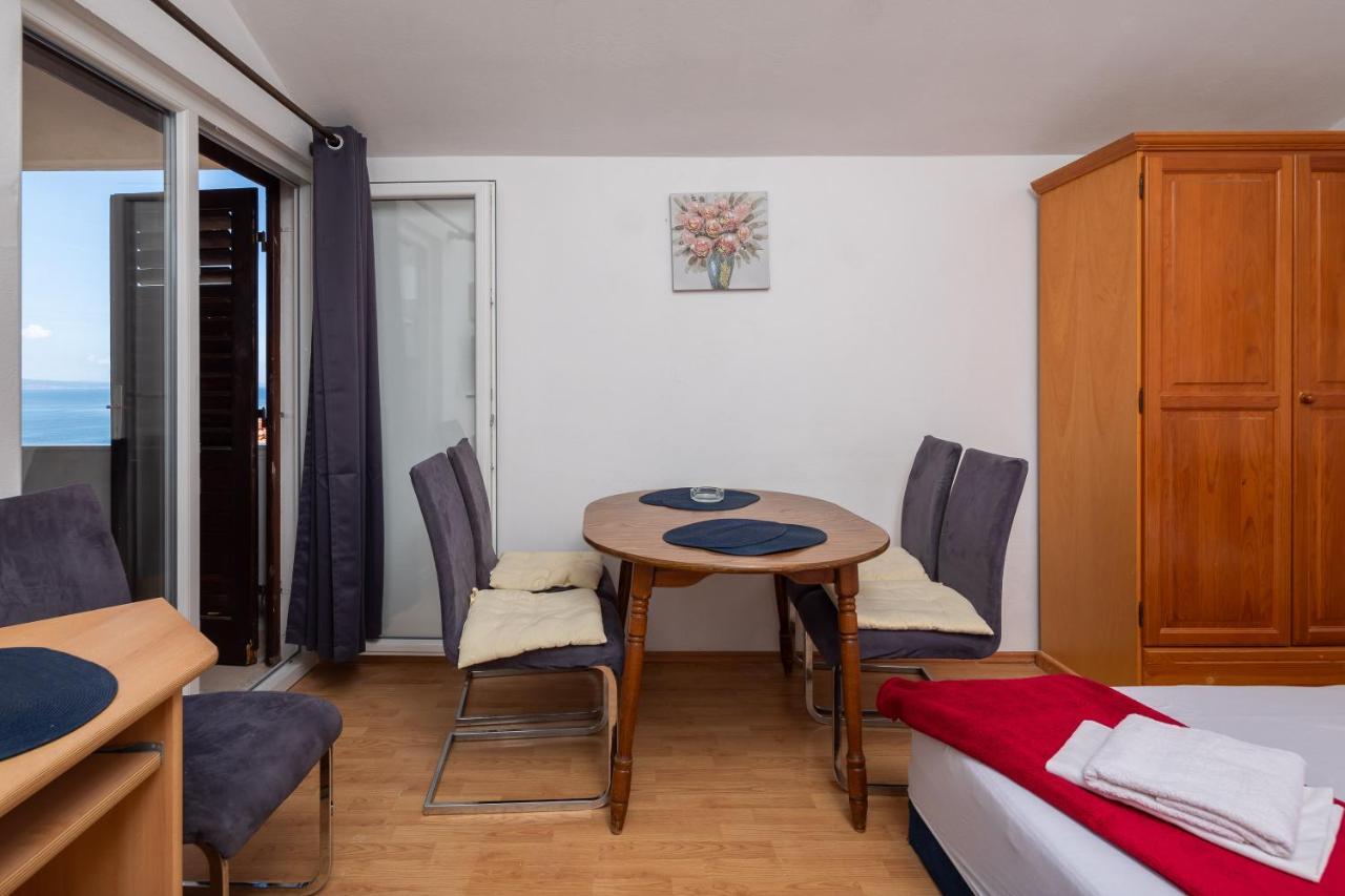 Beach Apartments Borovina Stanici Bagian luar foto