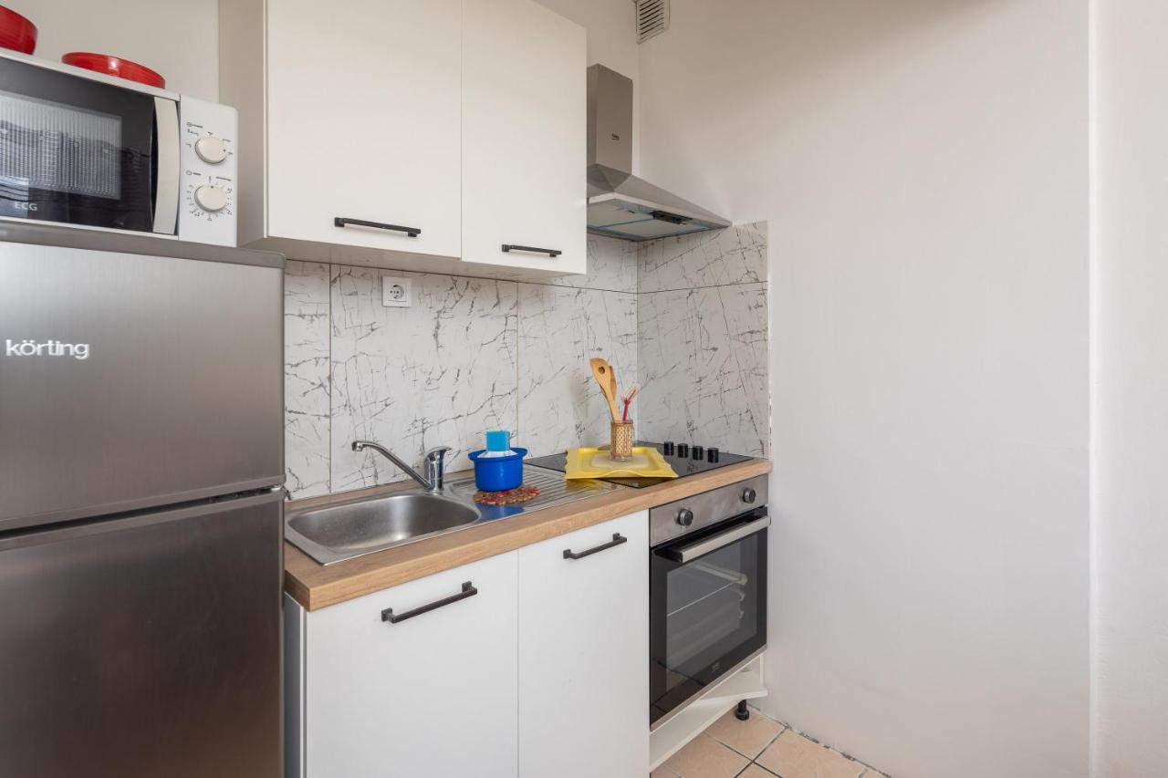 Beach Apartments Borovina Stanici Bagian luar foto
