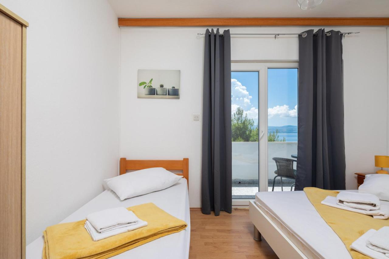 Beach Apartments Borovina Stanici Bagian luar foto