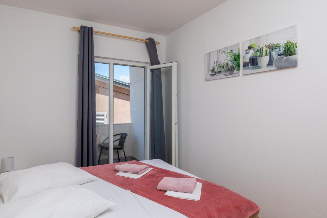 Beach Apartments Borovina Stanici Bagian luar foto